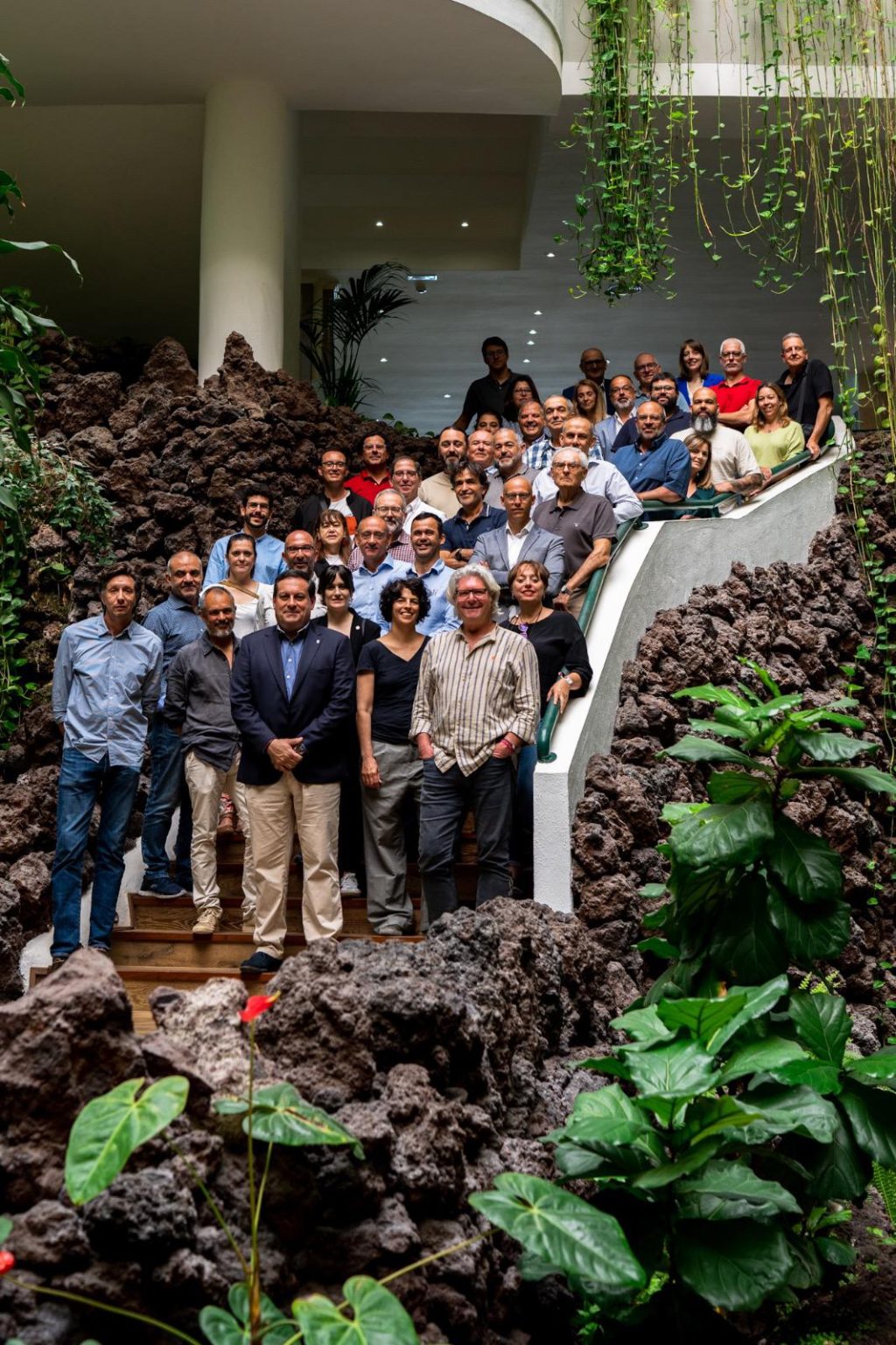 El-director-del-ICCA-Basilio-Perez-junto-a-los-participantes-de-las-jornadas